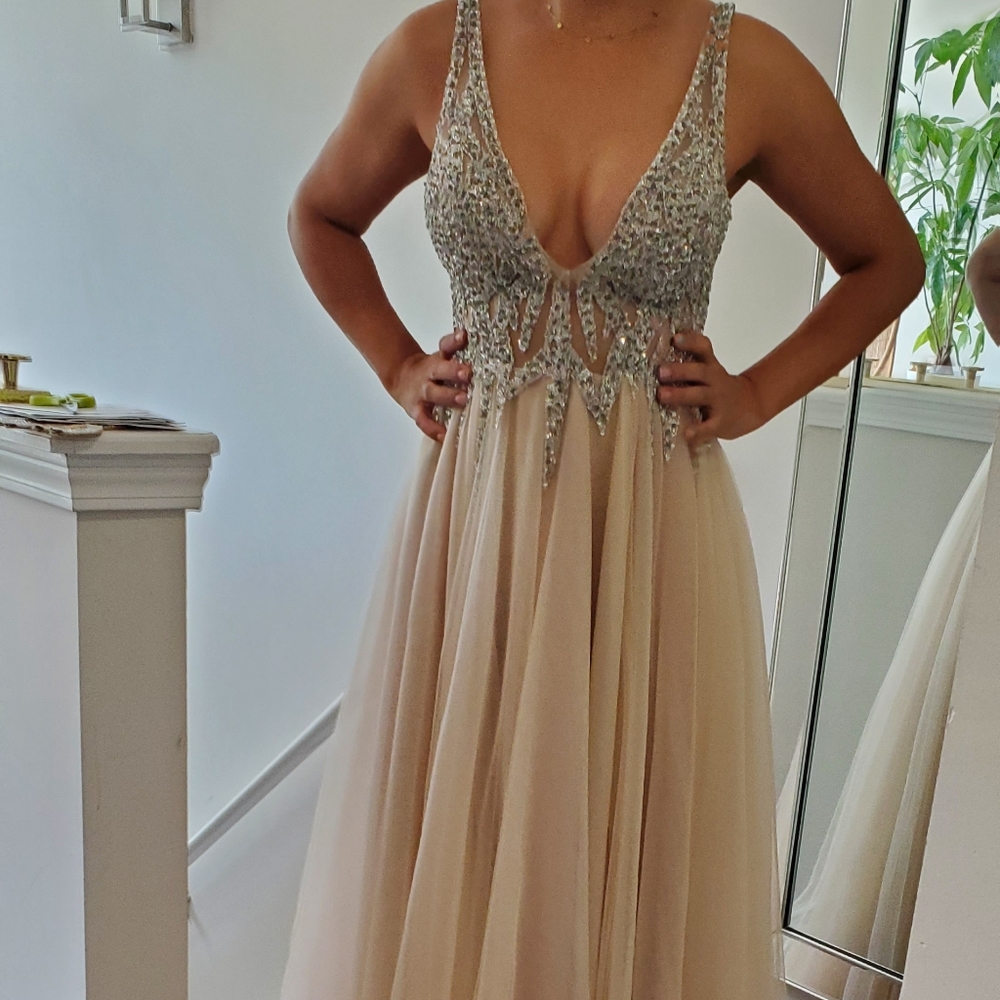 Stunning  dress